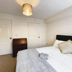 https://central-entire-2br-flat2-bathrooms-free-parking.cambridgehotelsuk.com