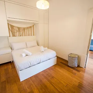 https://apt-collection-st-ursula.hotelssaintjulians.com